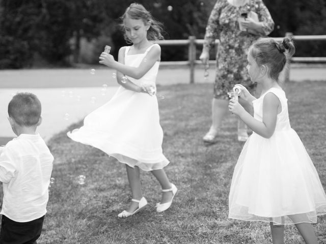 Le mariage de Laura et Jessica à Argentat, Corrèze 8