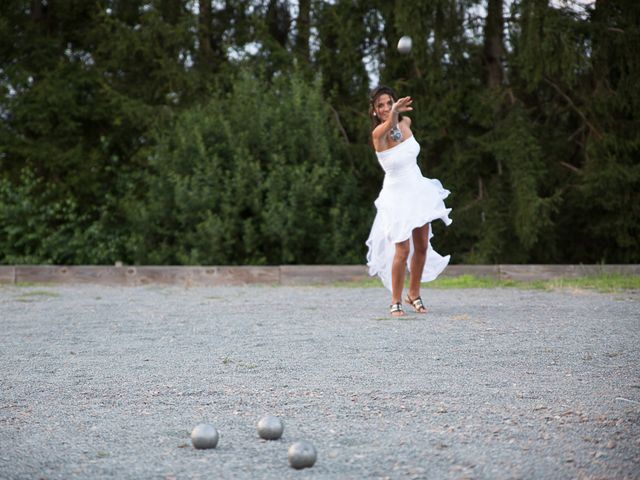 Le mariage de Laura et Jessica à Argentat, Corrèze 11