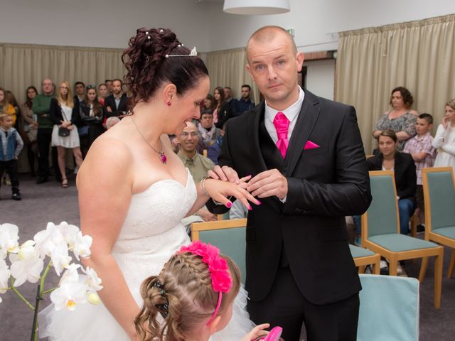 Le mariage de julien et virginie à Marcq-en-Baroeul, Nord 28