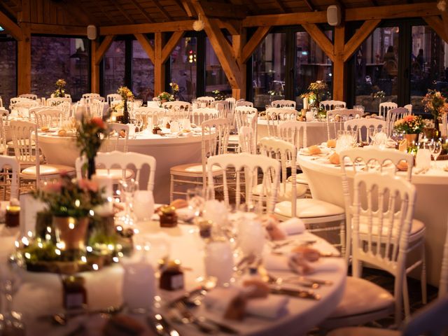 Le mariage de Jonathan et Delphine à Jouy-Mauvoisin, Yvelines 32
