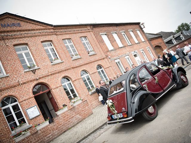 Le mariage de Yoann et Aline à Marly-Gomont, Aisne 44