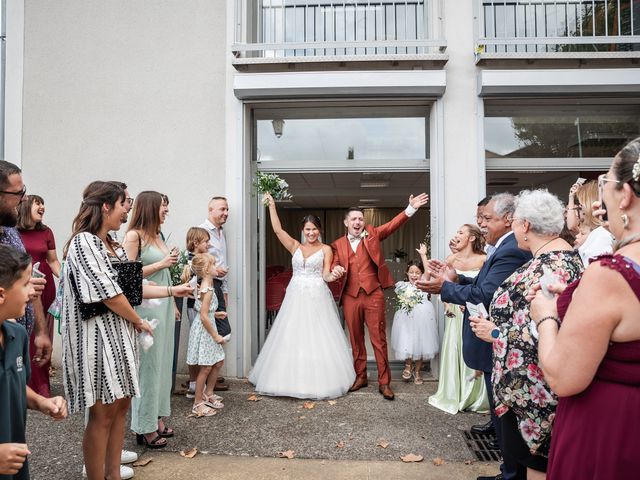 Le mariage de Thibaut et Aurélie à Saint-André-d&apos;Olérargues, Gard 15