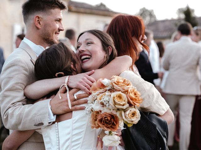 Le mariage de Maxime et Agathe à Cartelègue, Gironde 22