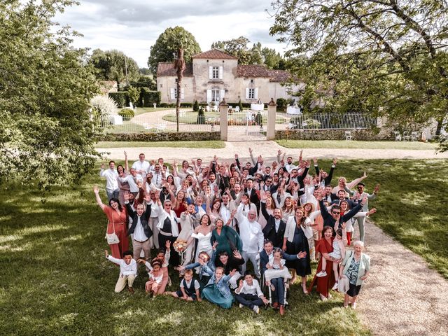 Le mariage de Maxime et Agathe à Cartelègue, Gironde 34