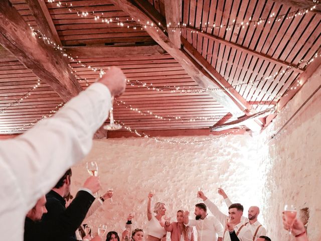 Le mariage de Maxime et Agathe à Cartelègue, Gironde 71