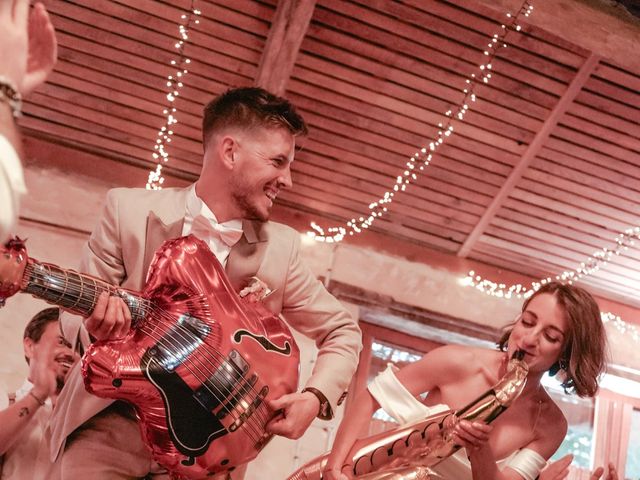 Le mariage de Maxime et Agathe à Cartelègue, Gironde 74