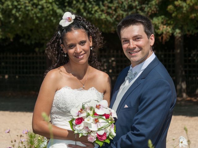 Le mariage de Lionel et Cindy à Montigny-le-Bretonneux, Yvelines 16