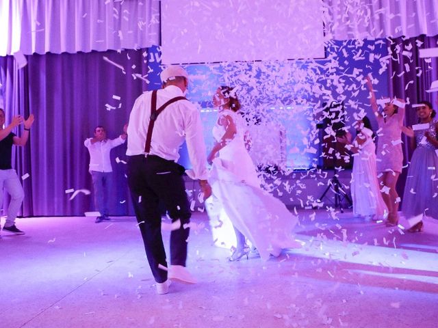 Le mariage de Pierre  et Celine à Mazan, Vaucluse 7