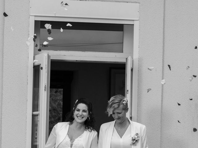 Le mariage de Bina et Elodie à Souesmes, Loir-et-Cher 12