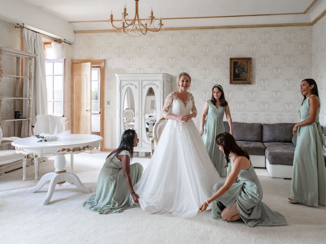 Le mariage de Nicolas et Gwenaëlle à Bourbon-l&apos;Archambault, Allier 17