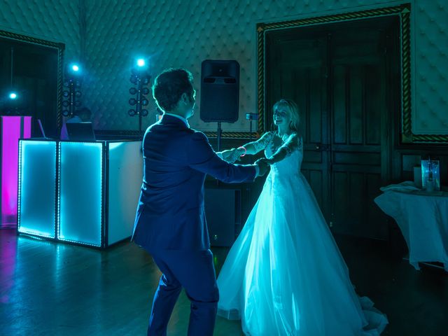 Le mariage de Nicolas et Gwenaëlle à Bourbon-l&apos;Archambault, Allier 37
