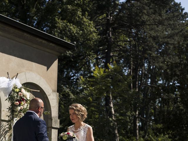 Le mariage de Jean N et Isabelle à Ouges, Côte d&apos;Or 18