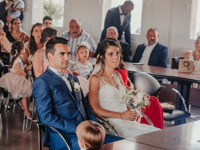 Le mariage de Julien et Tiphaine à Chambles, Loire 28