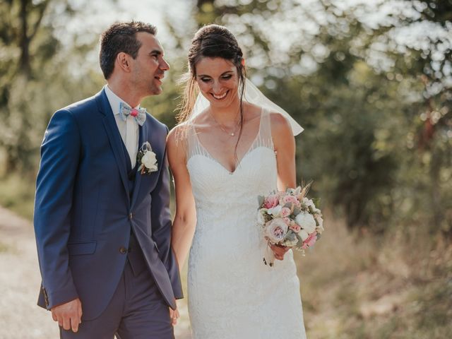 Le mariage de Julien et Tiphaine à Chambles, Loire 53