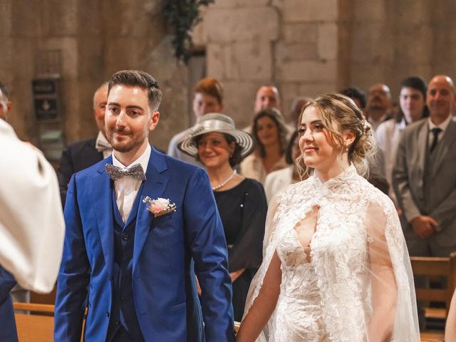 Le mariage de Alexandre et Chloe à Monteux, Vaucluse 4