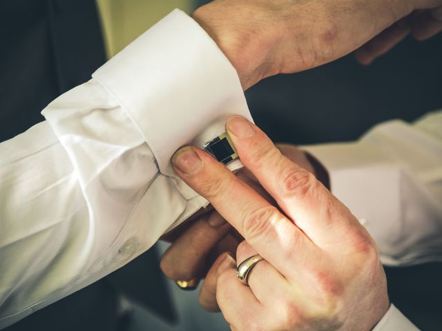 Le mariage de Adrien et Camille à Voisins-le-Bretonneux, Yvelines 11