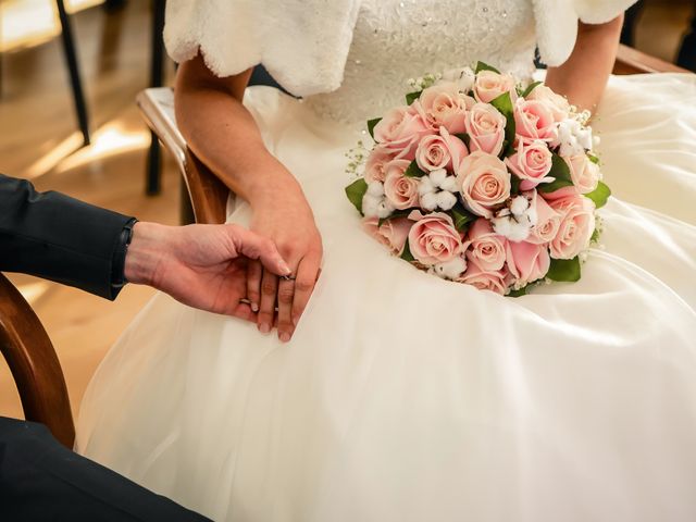 Le mariage de Adrien et Camille à Voisins-le-Bretonneux, Yvelines 20