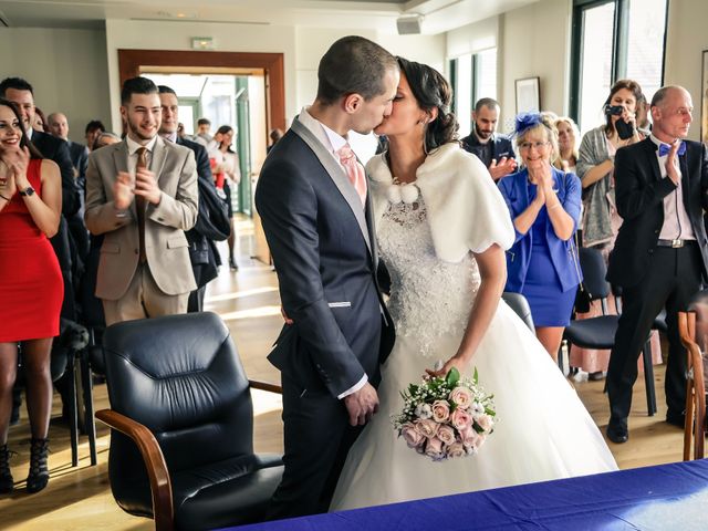 Le mariage de Adrien et Camille à Voisins-le-Bretonneux, Yvelines 26