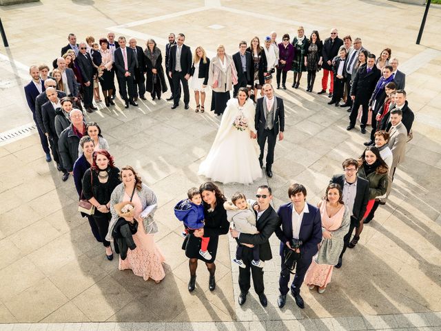 Le mariage de Adrien et Camille à Voisins-le-Bretonneux, Yvelines 31