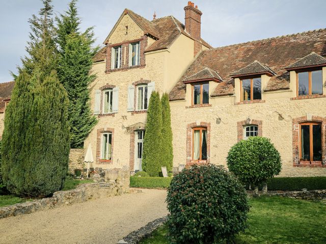 Le mariage de Adrien et Camille à Voisins-le-Bretonneux, Yvelines 37