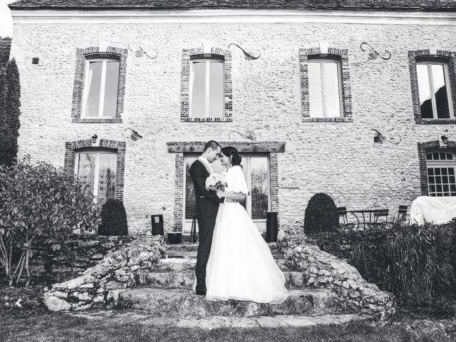 Le mariage de Adrien et Camille à Voisins-le-Bretonneux, Yvelines 48