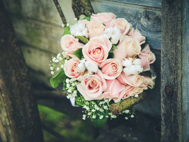 Le mariage de Adrien et Camille à Voisins-le-Bretonneux, Yvelines 54