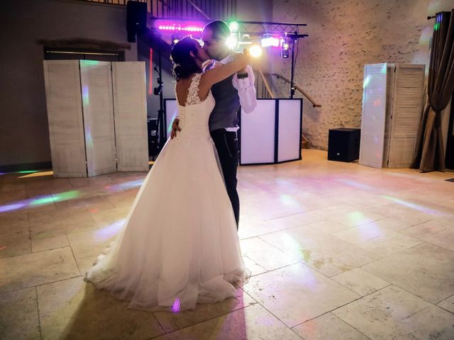 Le mariage de Adrien et Camille à Voisins-le-Bretonneux, Yvelines 92