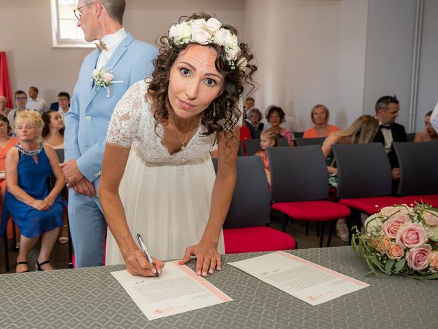 Le mariage de Sébastien et Elodie  à Ars-sur-Formans, Ain 28