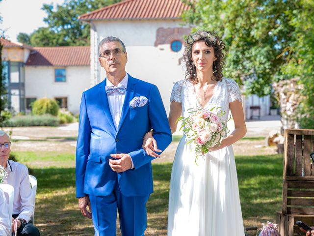 Le mariage de Sébastien et Elodie  à Ars-sur-Formans, Ain 35