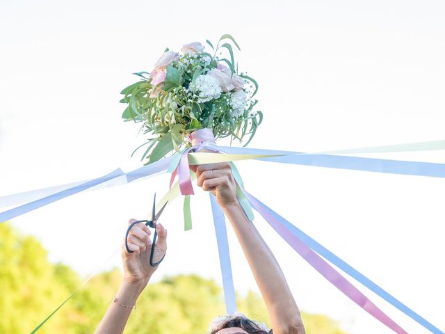 Le mariage de Sébastien et Elodie  à Ars-sur-Formans, Ain 55