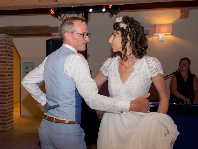 Le mariage de Sébastien et Elodie  à Ars-sur-Formans, Ain 78