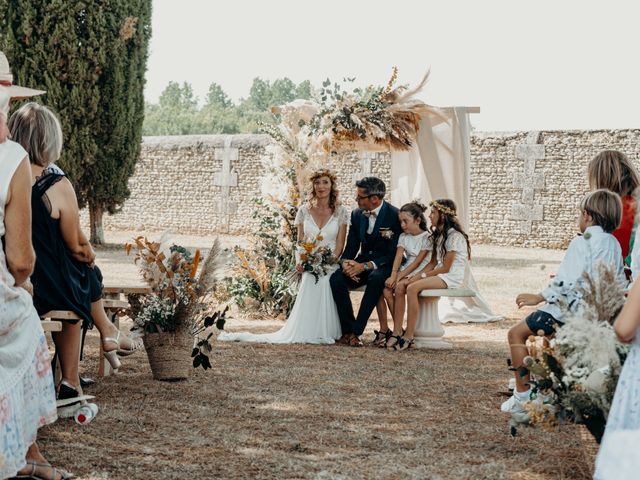 Le mariage de Mathieu et Aurélia à Saint-Coutant-le-Grand, Charente Maritime 34