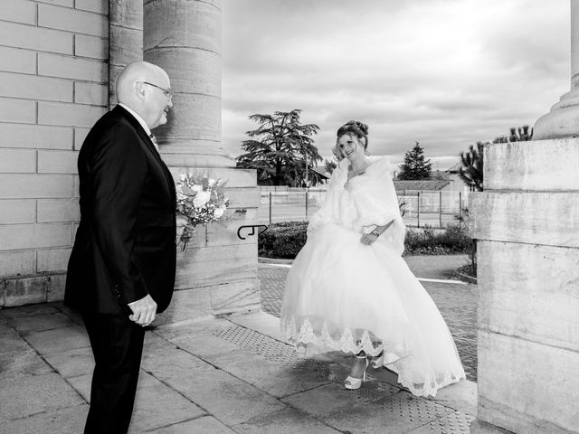 Le mariage de Anthony et Yseult à Saint-Étienne-des-Oullières, Rhône 18