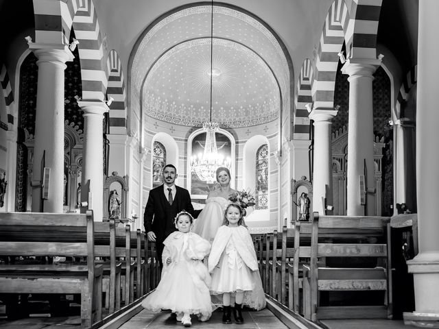 Le mariage de Anthony et Yseult à Saint-Étienne-des-Oullières, Rhône 25