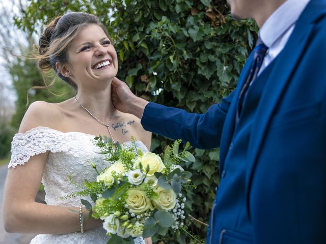 Le mariage de Anthony et Yseult à Saint-Étienne-des-Oullières, Rhône 35