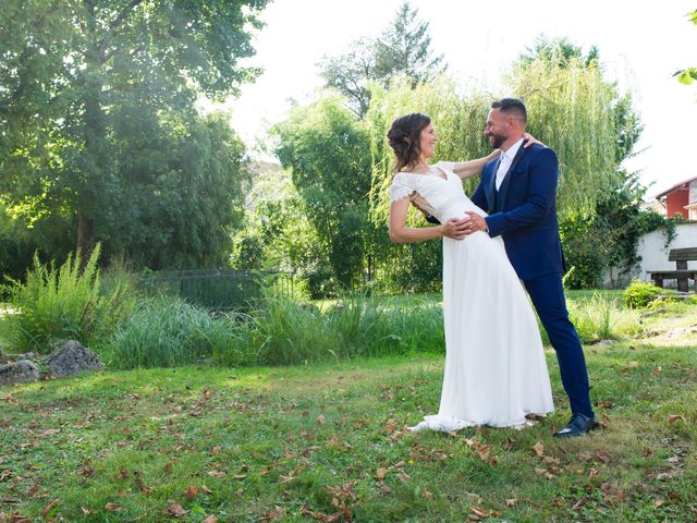 Le mariage de Bastien et Charline à Montmerle-sur-Saône, Ain 12