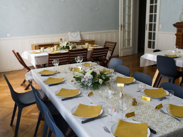 Le mariage de Bastien et Charline à Montmerle-sur-Saône, Ain 16