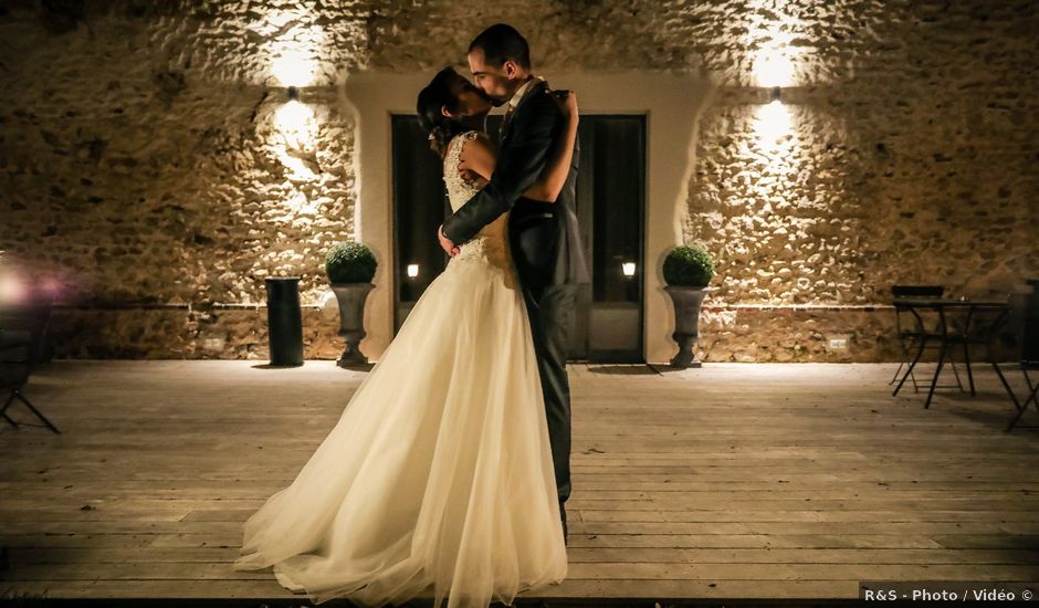 Le mariage de Adrien et Camille à Voisins-le-Bretonneux, Yvelines