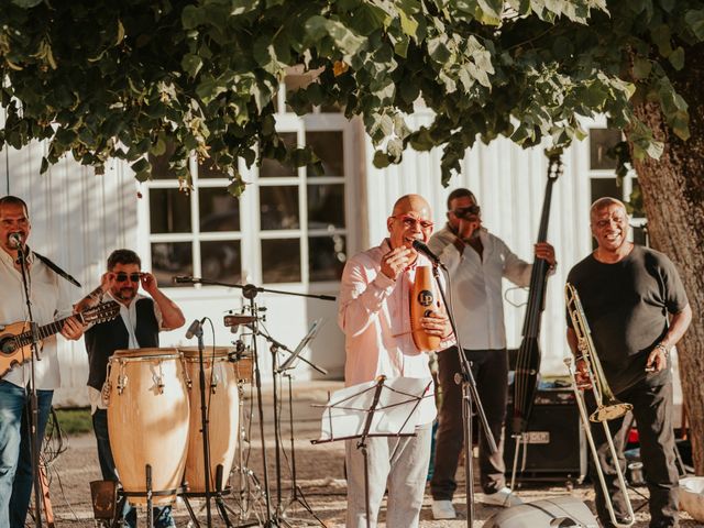 Le mariage de Raul et Elsa à Magneux-Haute-Rive, Loire 61