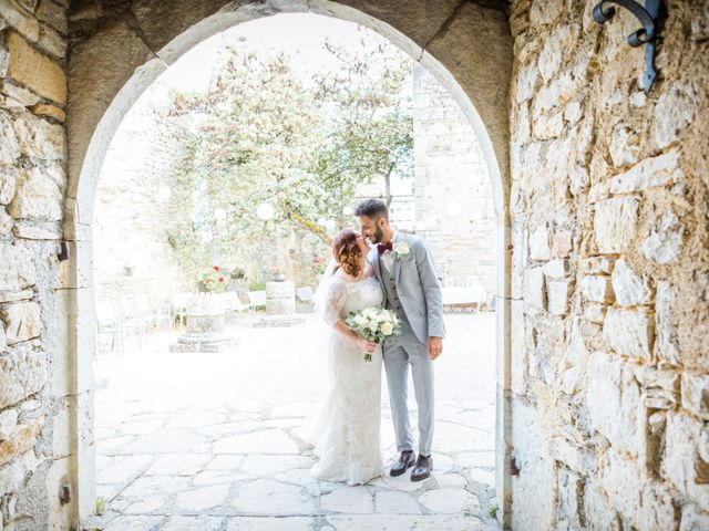 Le mariage de Amr et Daphnée à Saint-Pierre-Lafeuille, Lot 15