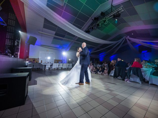 Le mariage de Michael et Elise à Bourlon, Pas-de-Calais 38