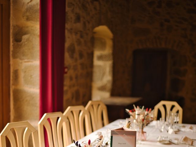 Le mariage de Baptiste et Mathilde à Égliseneuve-près-Billom, Puy-de-Dôme 3