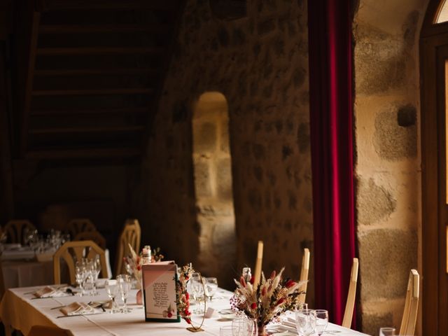 Le mariage de Baptiste et Mathilde à Égliseneuve-près-Billom, Puy-de-Dôme 6