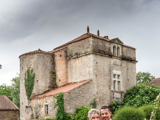 Le mariage de Alexandre et Lauren à Vouvant, Vendée 4