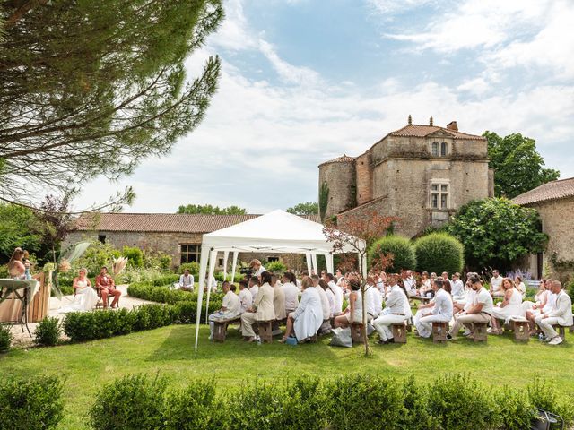 Le mariage de Alexandre et Lauren à Vouvant, Vendée 6