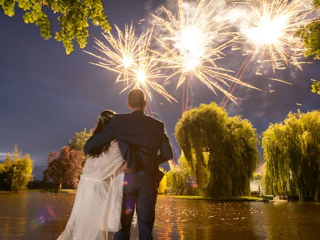 Le mariage de Damien et Emilie à Combronde, Puy-de-Dôme 24