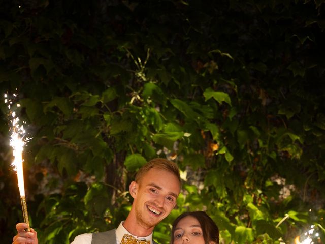 Le mariage de Thibault et Mathilde à Uzès, Gard 9