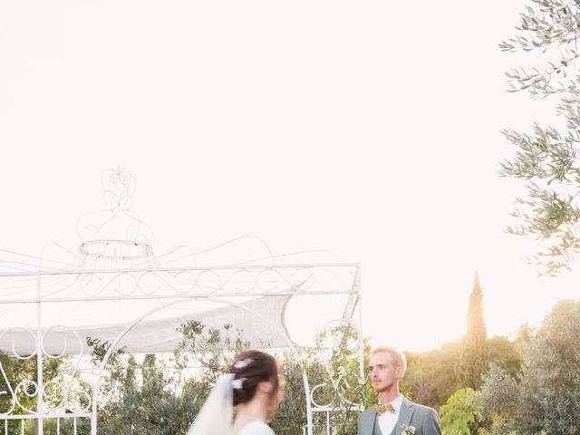 Le mariage de Thibault et Mathilde à Uzès, Gard 19
