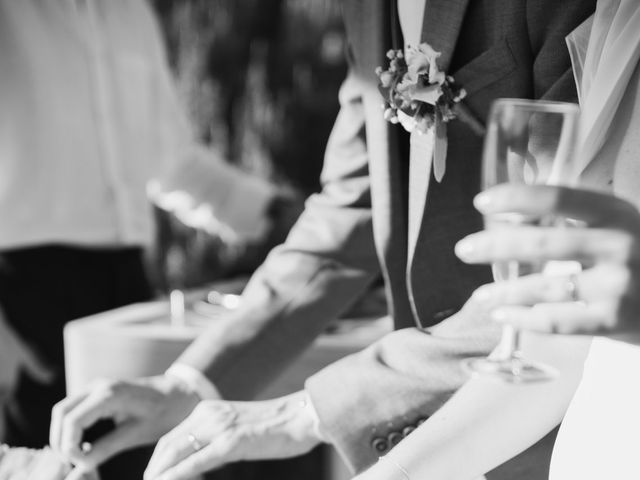 Le mariage de Thibault et Mathilde à Uzès, Gard 69