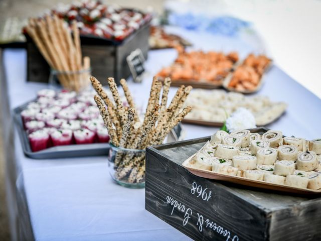Le mariage de Fabrice et Camille à Chenevelles, Vienne 15